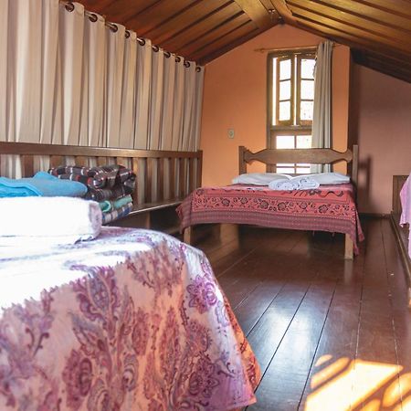 Em tiradentes, Minas Gerais, CASA TÍPICA E ESPAÇOSA EM TERRENO ARBORIZADO Tiradentes Exterior foto