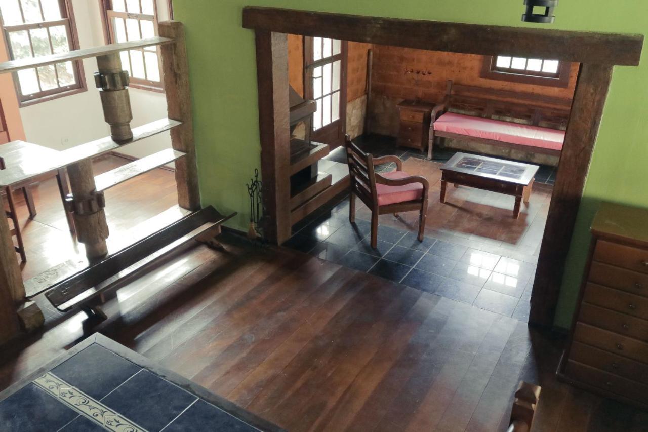 Em tiradentes, Minas Gerais, CASA TÍPICA E ESPAÇOSA EM TERRENO ARBORIZADO Tiradentes Exterior foto